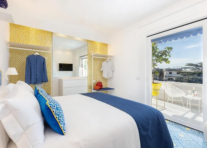 Апартаменты Sorrentovibes - Stylish & Elegant Flat With Terrace Сорренто