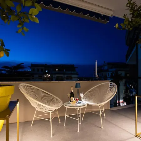 Sorrentovibes - Stylish & Elegant Flat With Terrace 아파트