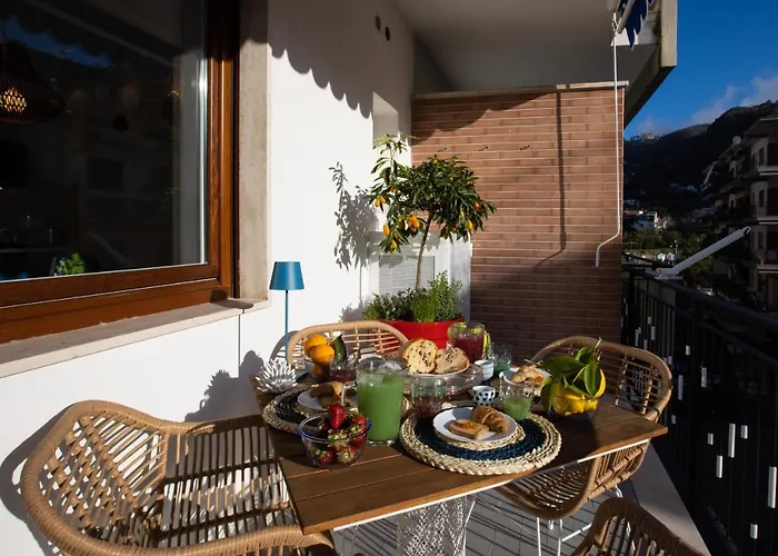 公寓 Sorrentovibes - Stylish & Elegant Flat With Terrace 索伦托