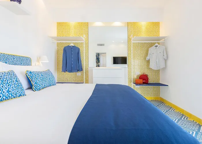 公寓 Sorrentovibes - Stylish & Elegant Flat With Terrace 索伦托